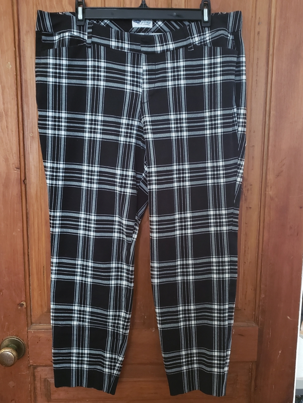Old Navy Pixie Ankle Length Pants, Size 16